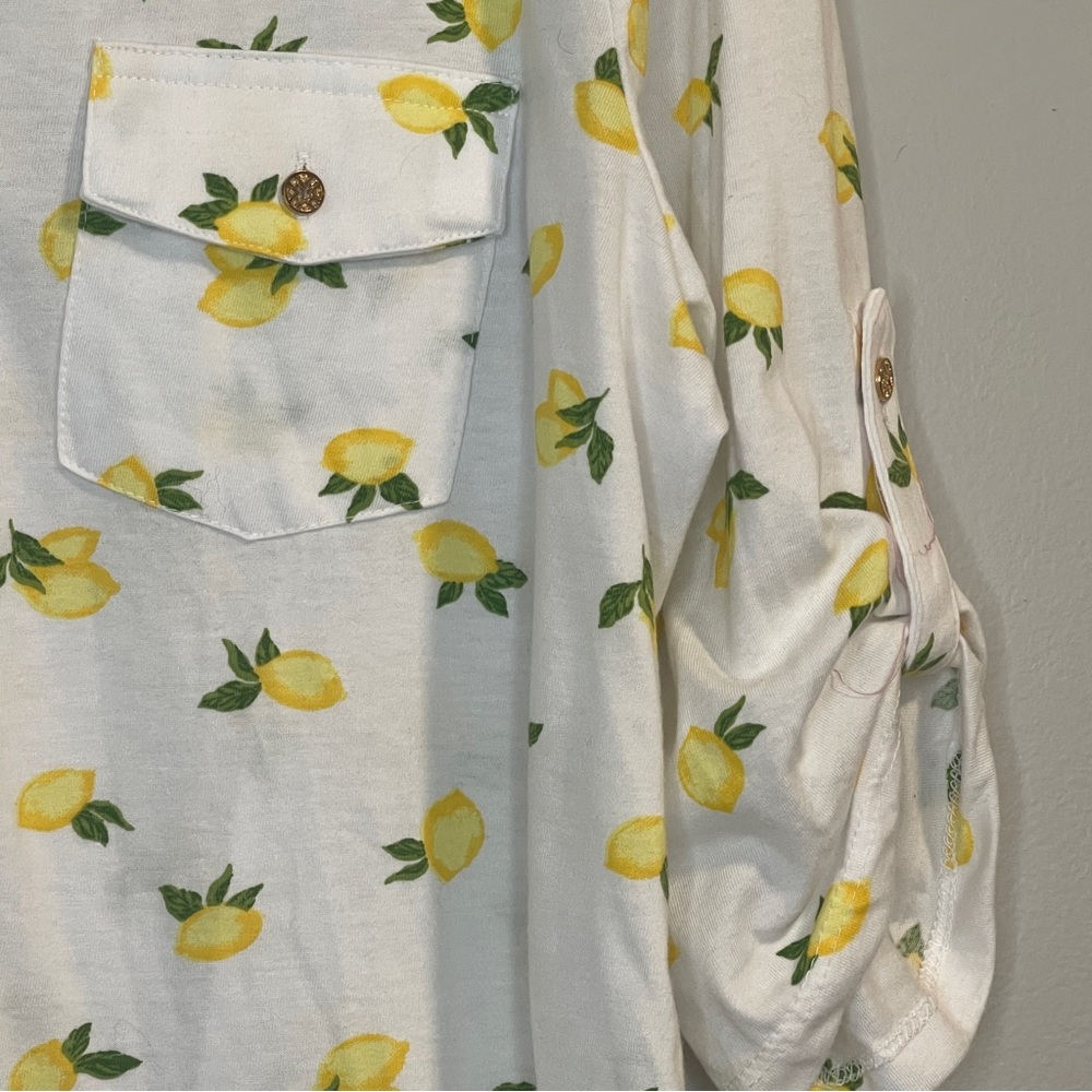 Emily Daniels Beautiful Short Sleeve Collared Lemon Print Blouse- Size PL - Picture 3 of 6